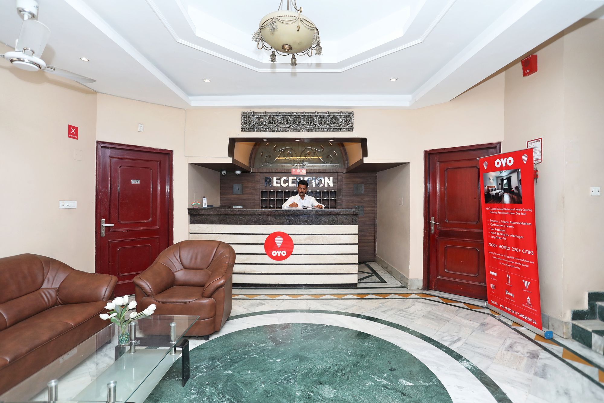 Oyo Flagship 11406 Indira Nagar Hotel